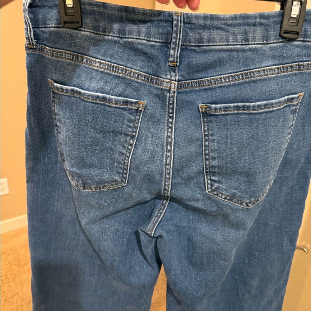 Kut from the Kloth Meg Fab Ab wide leg Distressed Blue Flare Jeans - Picture 5 of 5